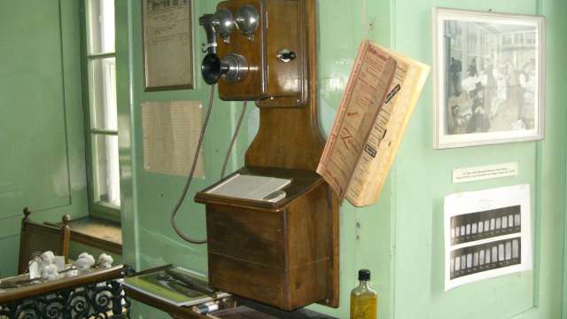 «Industriespionage» beim Anna Göldi Museum und Comptoir/Baumwollblüte