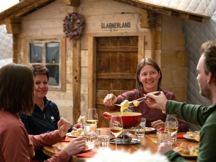 Chäscamp Grotzenbüel, Braunwald (Winter)