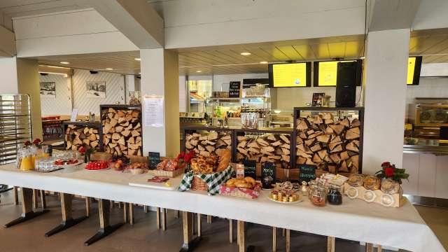 1. August-Brunch in der Chämistube Grotzenbüel Braunwald