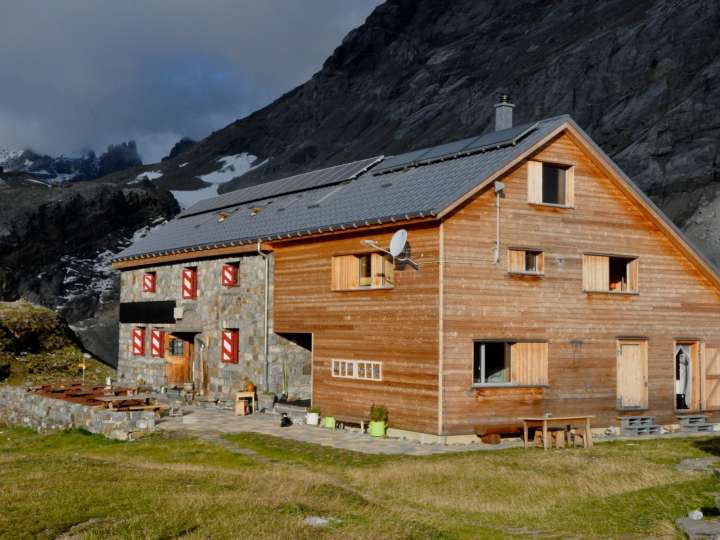 Claridenhütte SAC